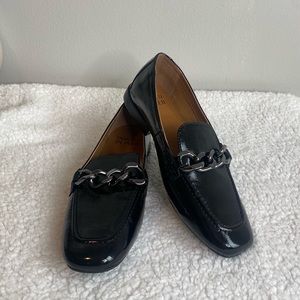 Donald Pliner Bethany Curb Chain Loafer Black size 7.5